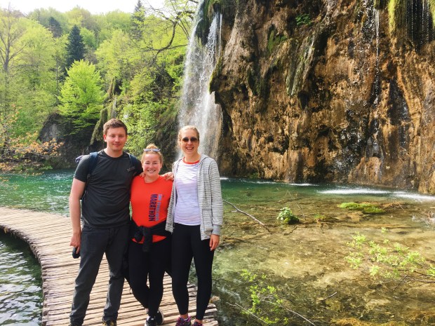 36710495-4245-4E22-8711-FCD751C463A8