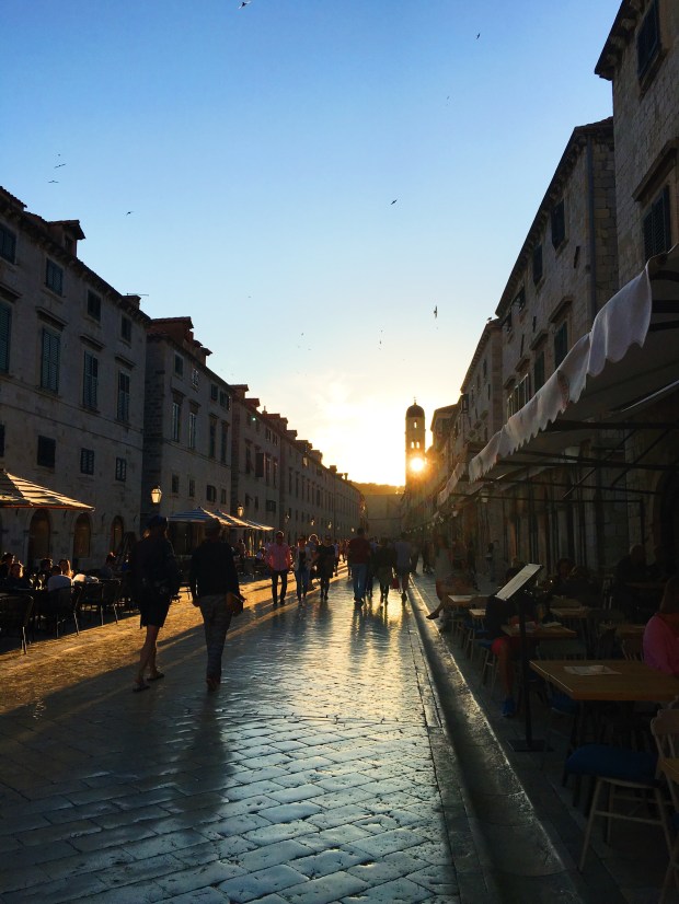 5A006199-7B03-41F4-BBEF-40B9B50DF988