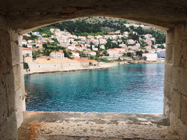 D59F0C25-2D94-468A-9449-4166E27BC68E